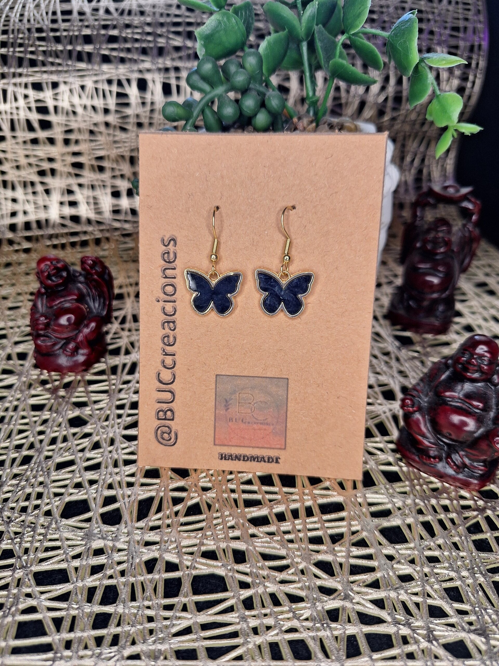 Butterfly golden in black - 1