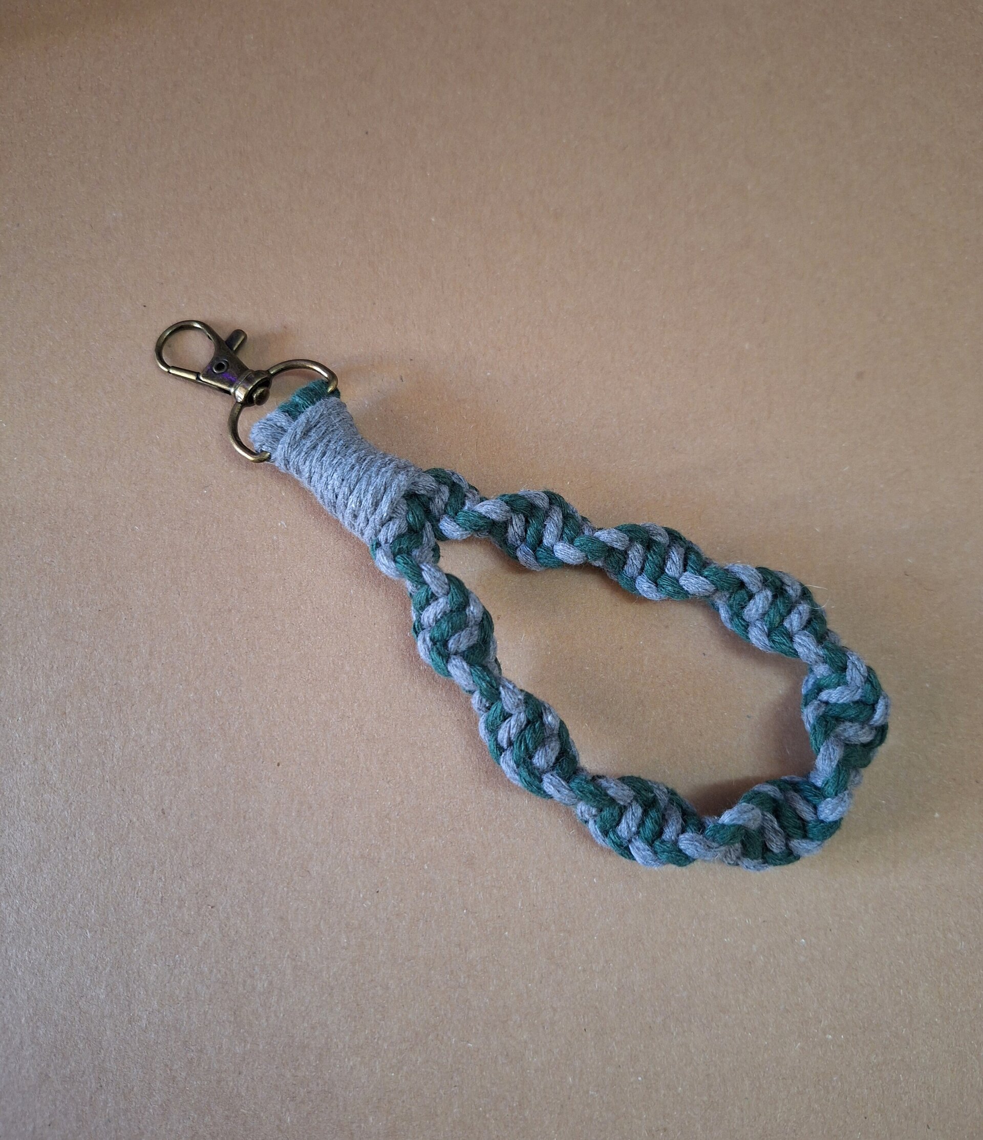 GRIS Y VERDE - grey & green - 1