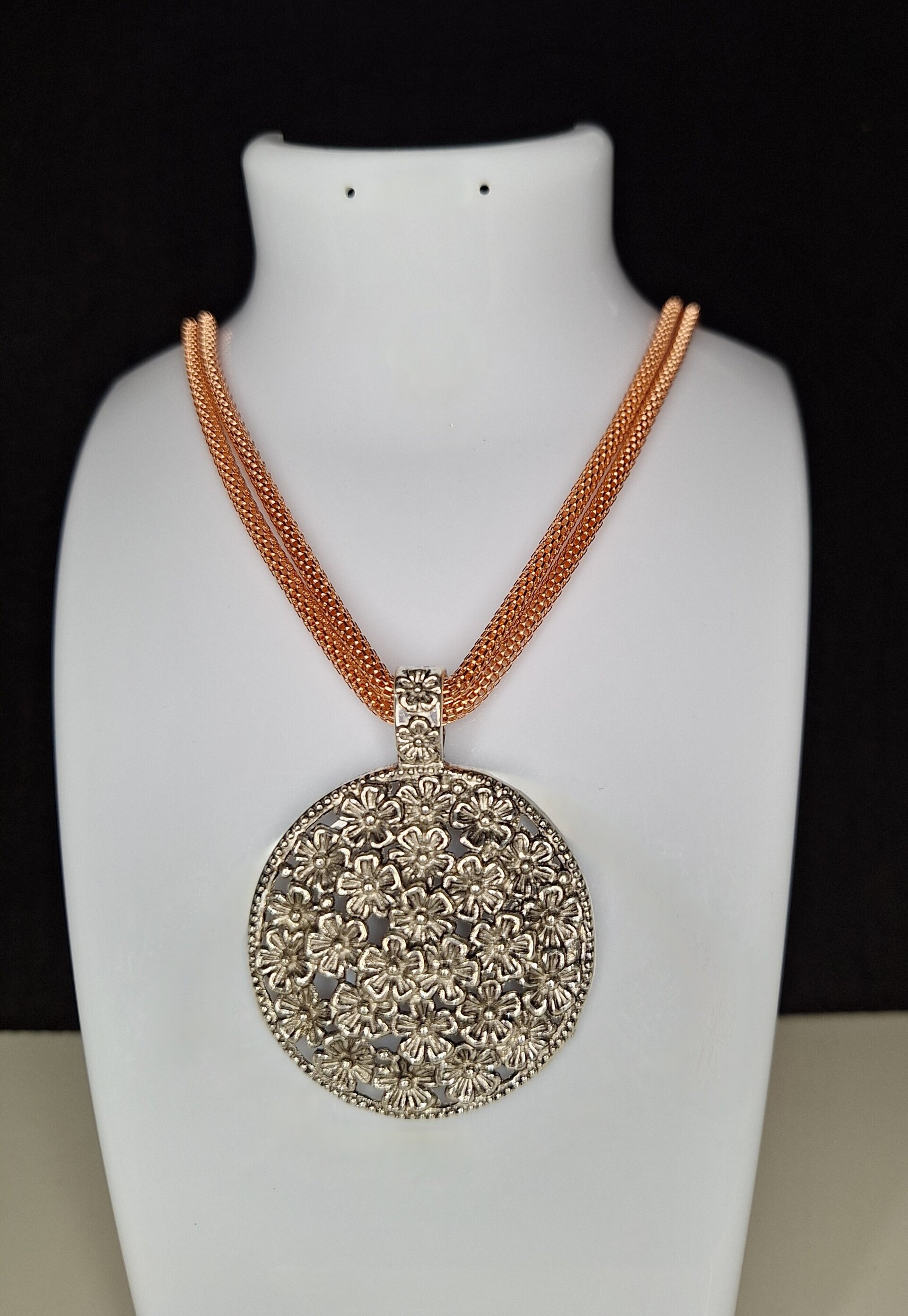 Collar floral cobrizo - 1