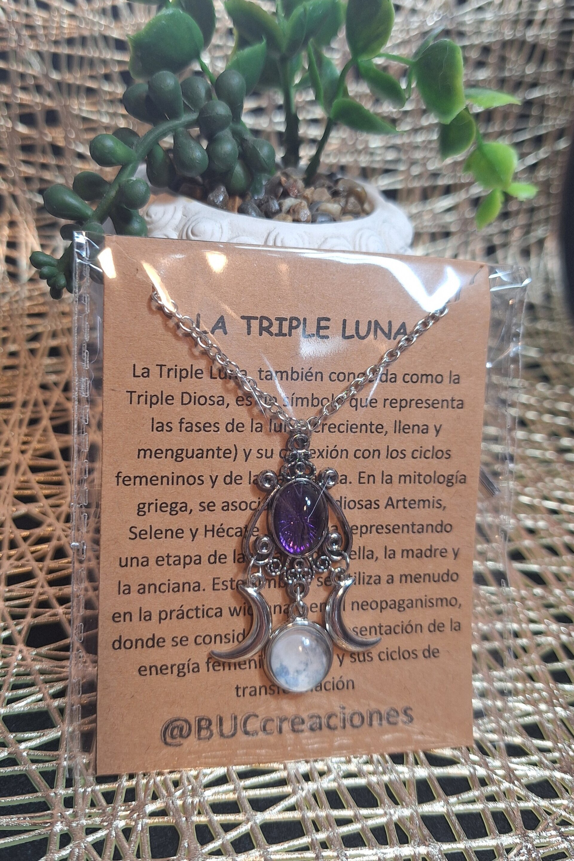 La triple luna - 1