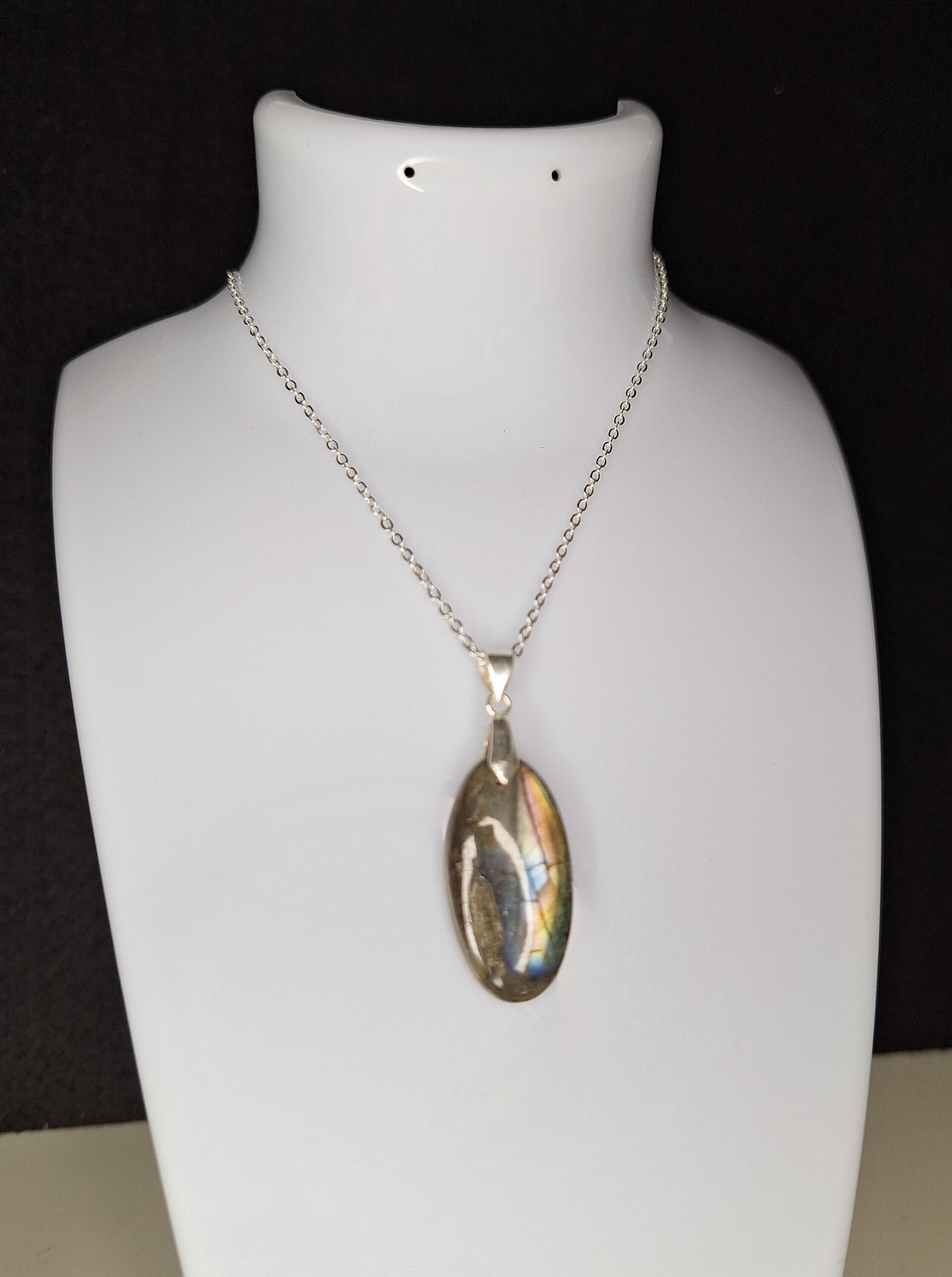 Labradorita ovalada - 2