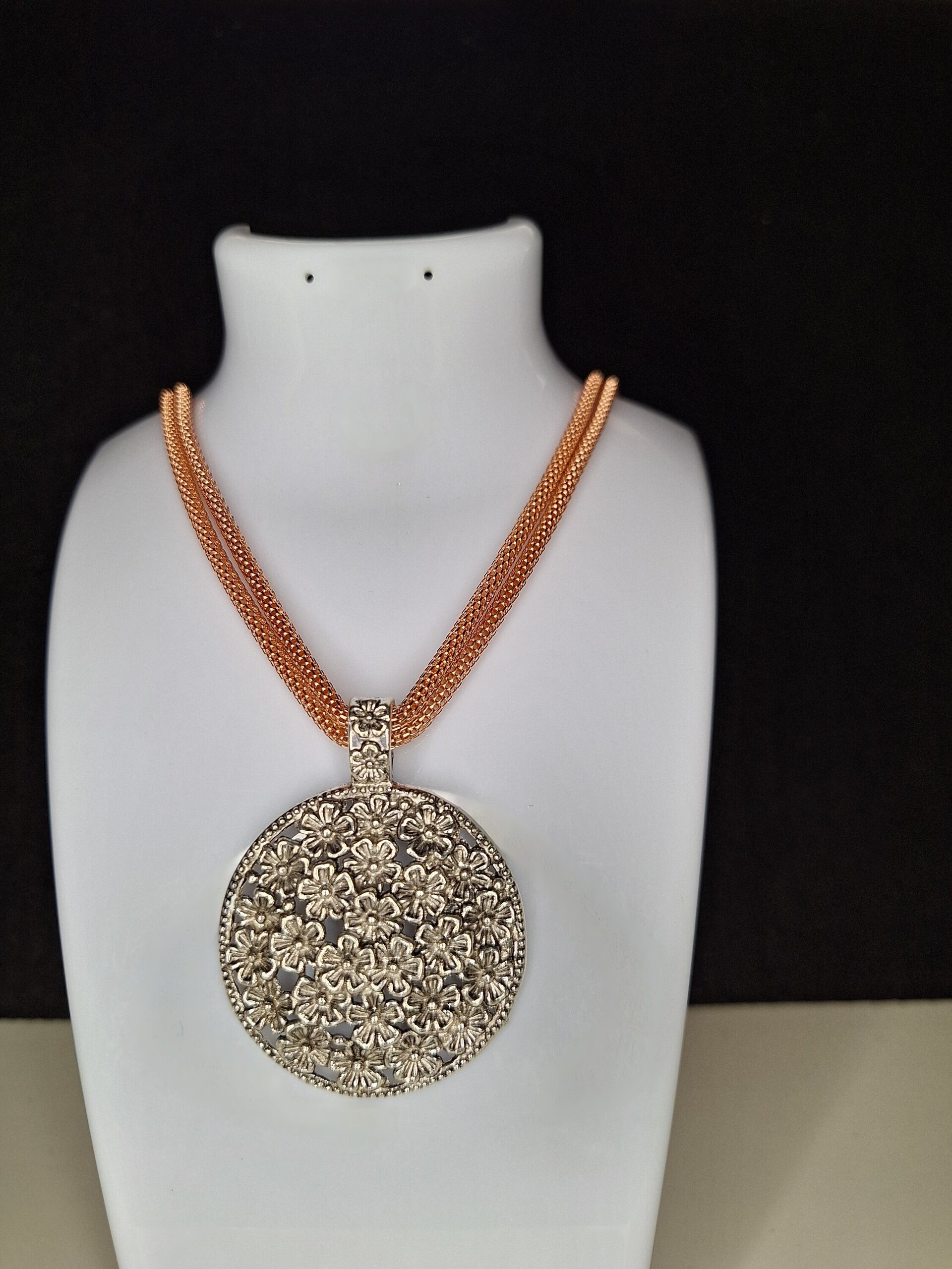 Collar floral cobrizo - 2