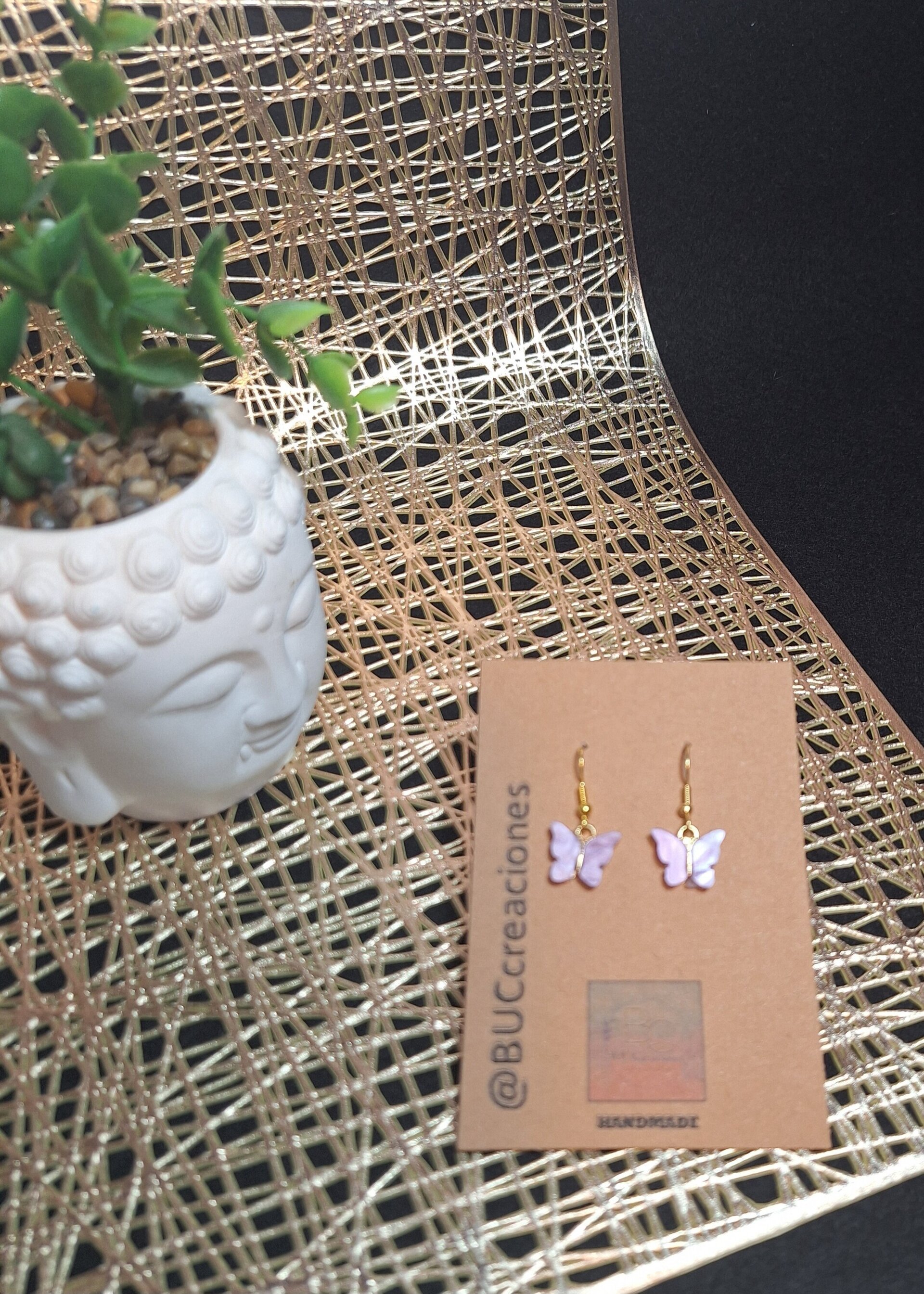 Butterfly in lilac - 2