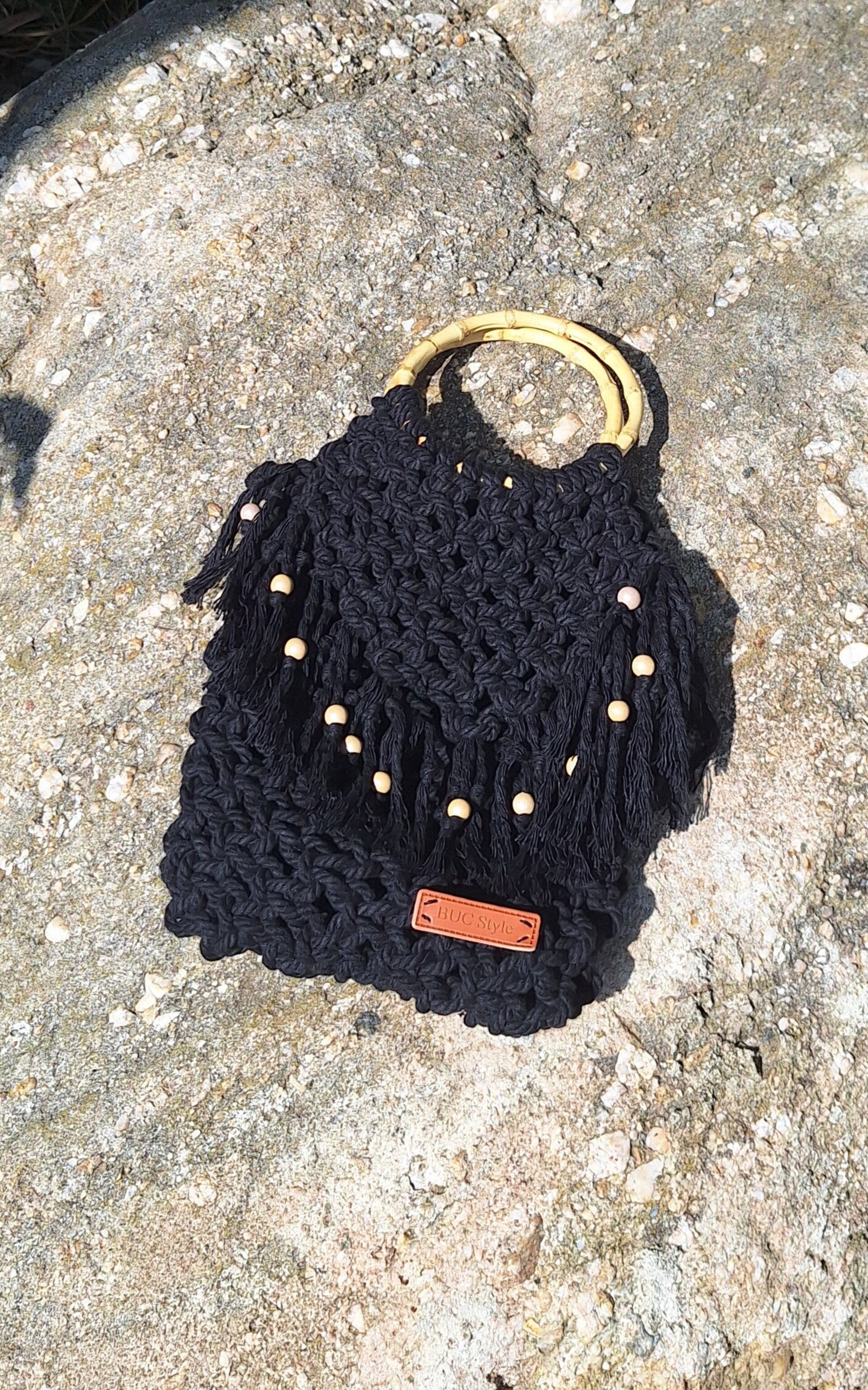 Black wood in hand - 4