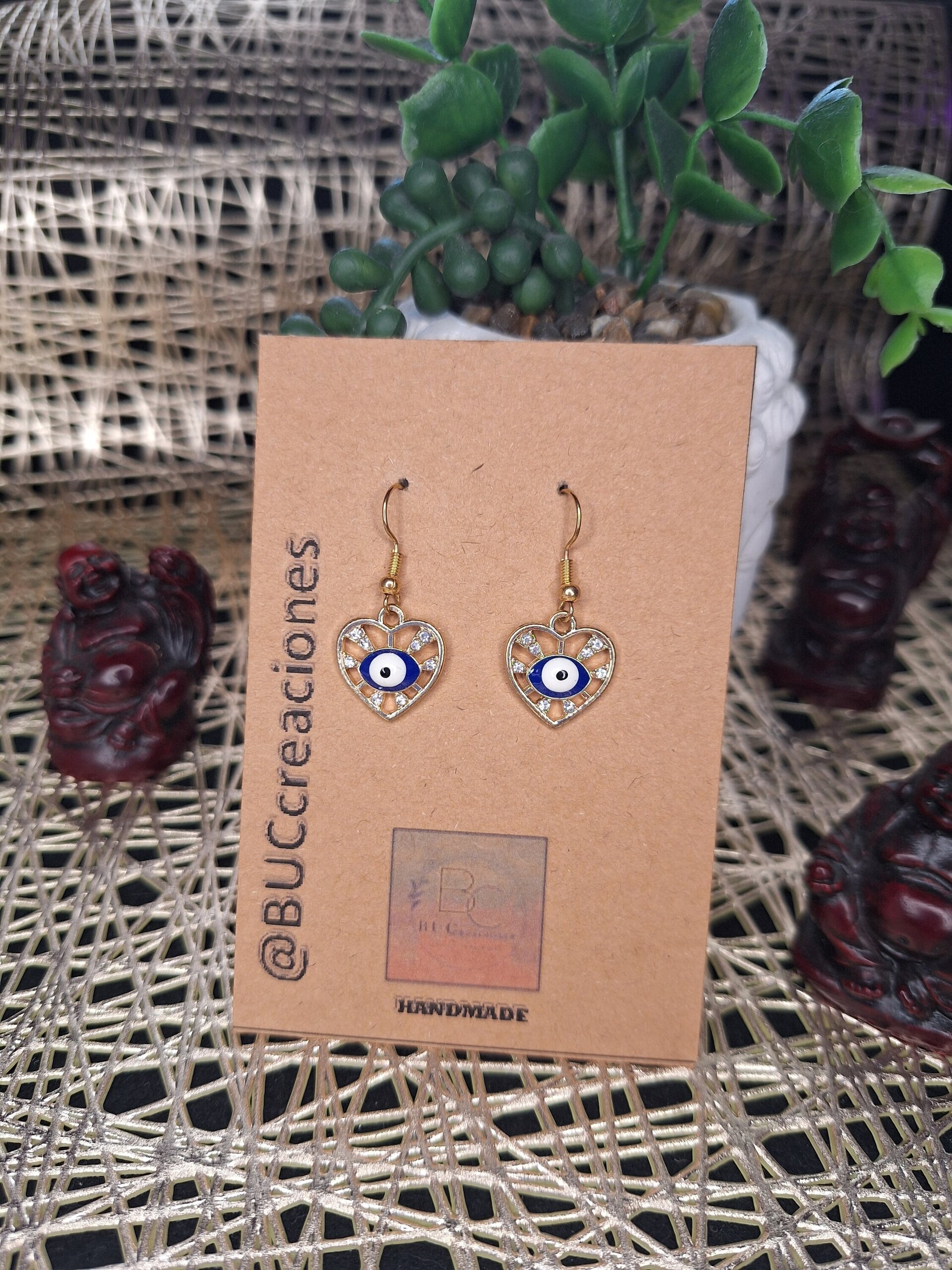 Ojo turco en corazón dorado - 1